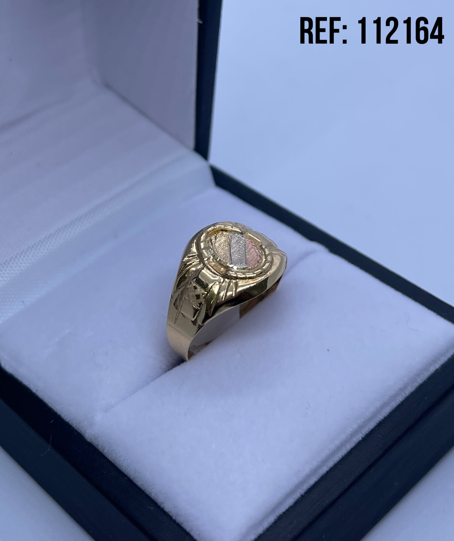 ANILLO SELLO CON GRABADOS 18K