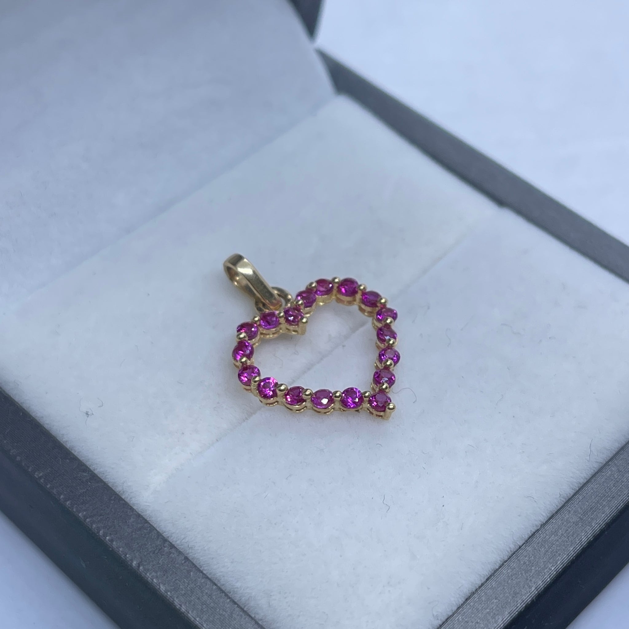 DIJE CORAZON CIRCONES 18K